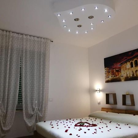 Vapama Rooms เวโรนา ภายนอก รูปภาพ