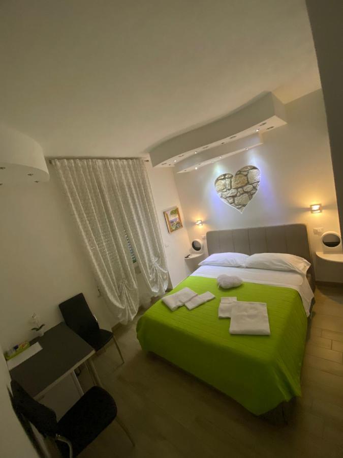 Vapama Rooms เวโรนา ภายนอก รูปภาพ